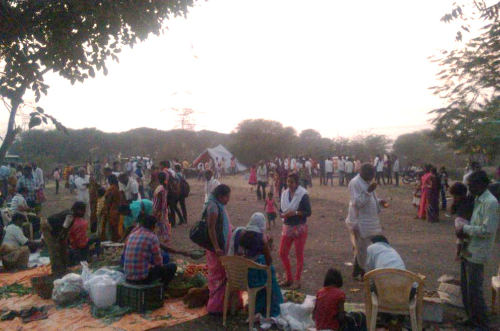 Weekly market in Wardha